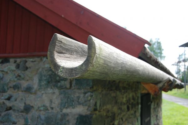 Wooden Gutter Repair in Arlington