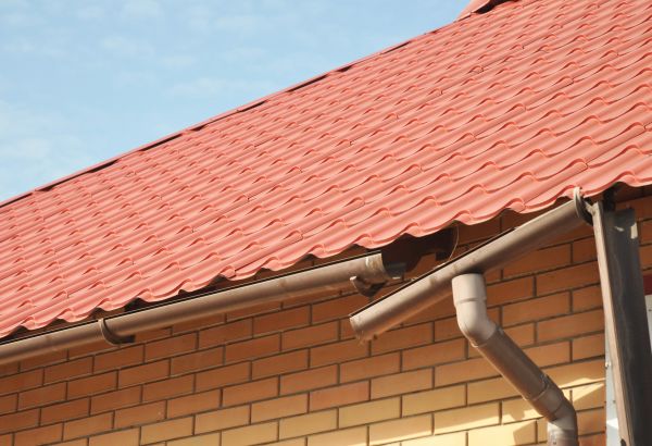 Cost of Loose Gutter Repair in Arlington