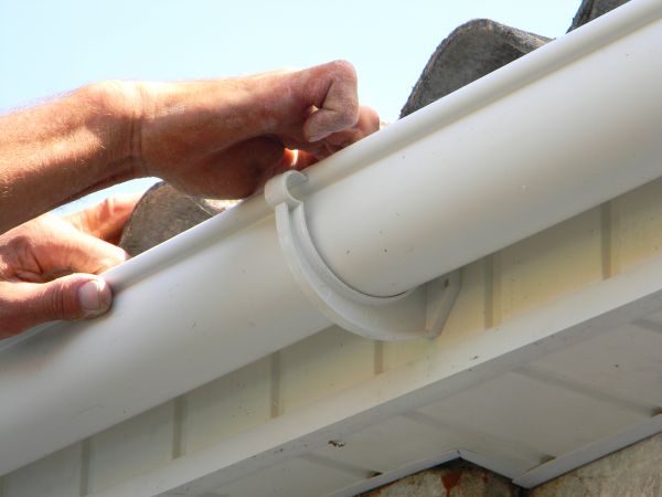 Plastic Gutter Repair in Arlington